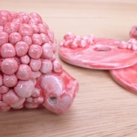 Bouton de porte rond rouge