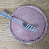 Assiette rose