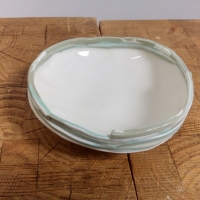 Repose savon en porcelaine colorée