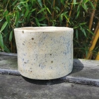 Pot moucheté bleu ocre