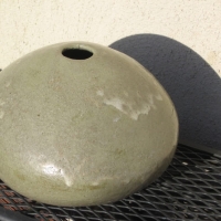 Vase galet gres vert